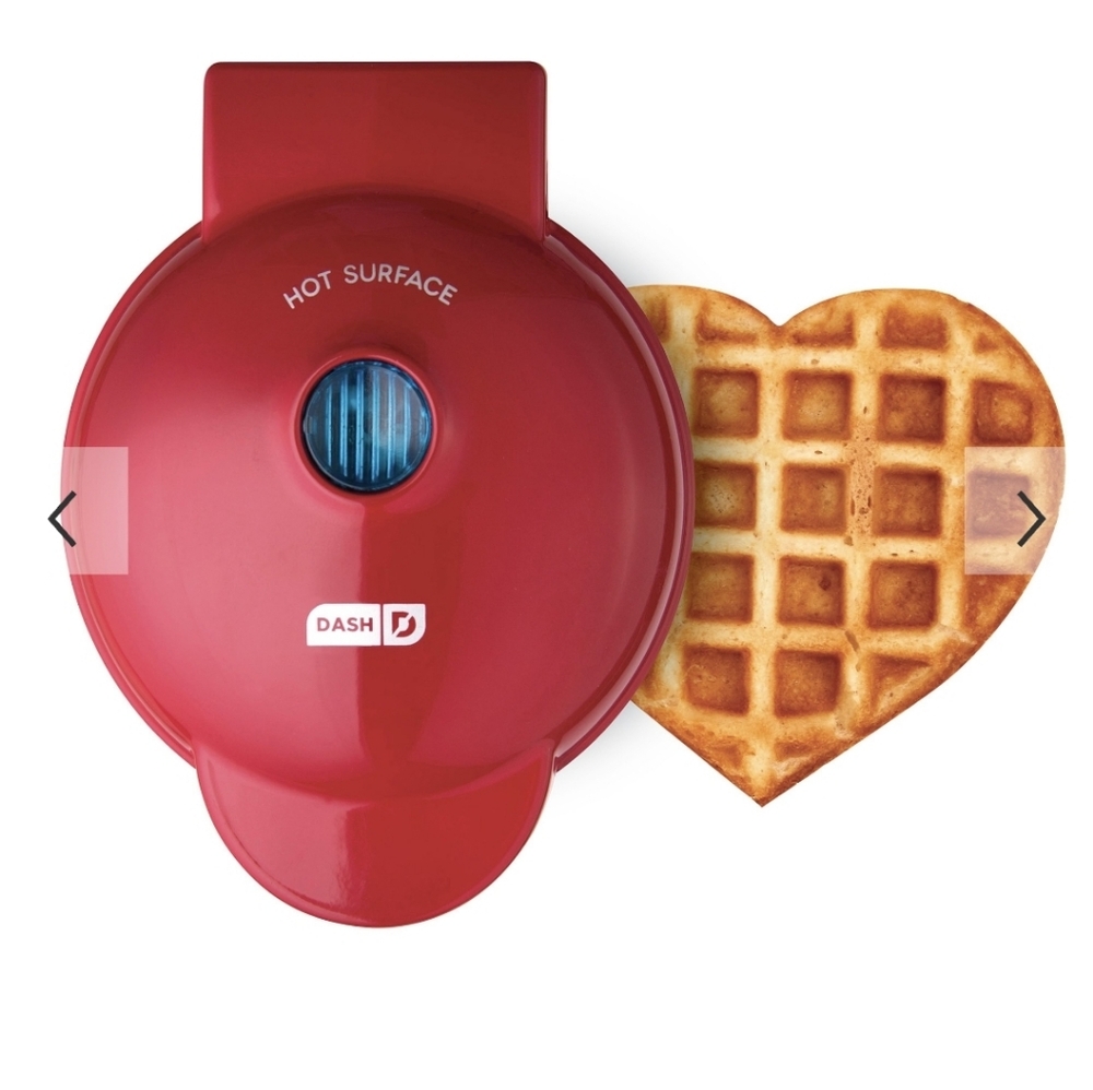 Dash Heart Mini Waffle Maker